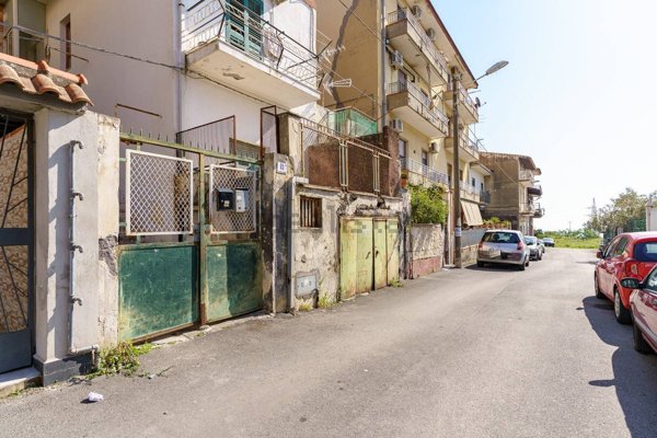 appartamento in vendita a Catania in zona Canalicchio
