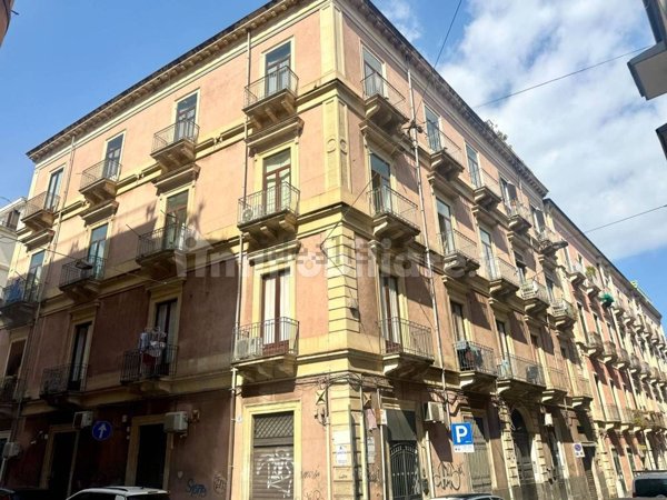 casa indipendente in vendita a Catania in zona Centro Storico