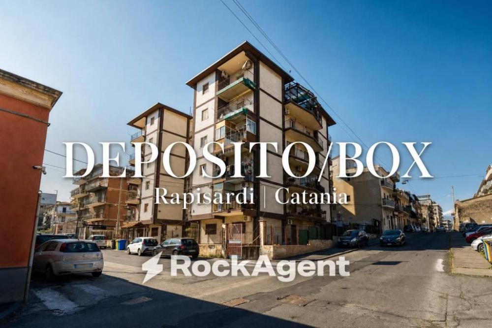 locale di sgombero in vendita a Catania