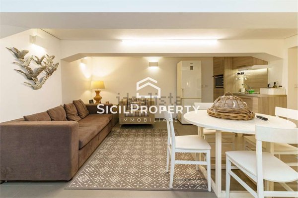 casa indipendente in vendita a Catania in zona Centro Storico