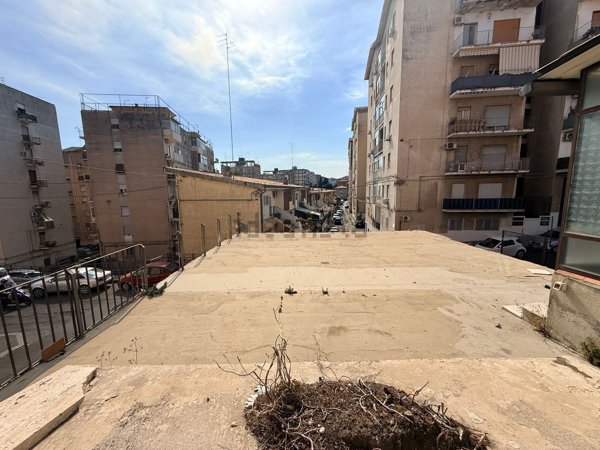 appartamento in vendita a Catania in zona San Leone