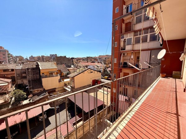 appartamento in vendita a Catania in zona Picanello