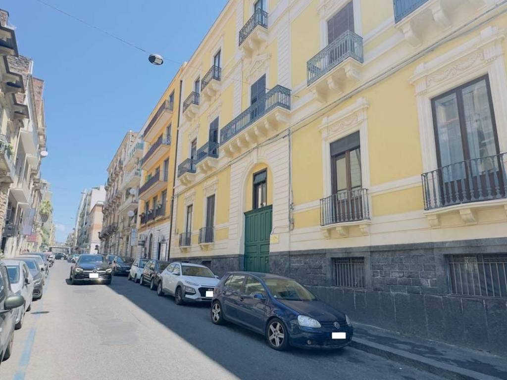 appartamento in vendita a Catania in zona Picanello