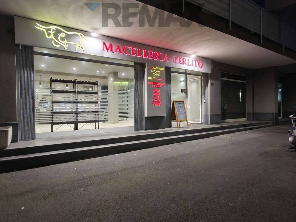 negozio in vendita a Catania in zona Centro Storico