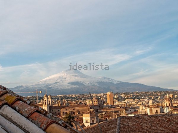 appartamento in vendita a Catania in zona Centro Storico