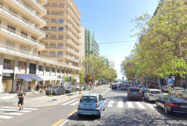 locale commerciale in vendita a Catania
