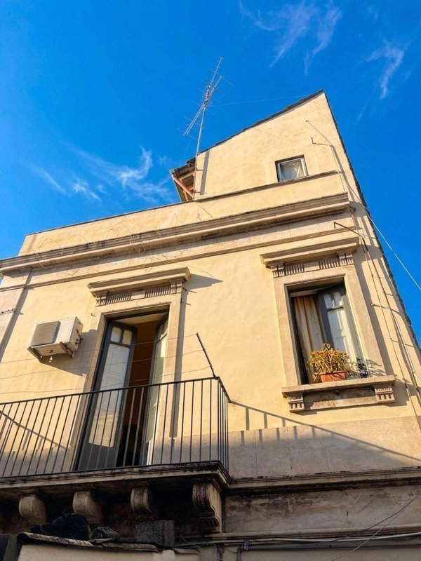 appartamento in vendita a Catania in zona Centro Storico