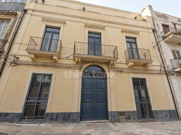 casa indipendente in vendita a Catania