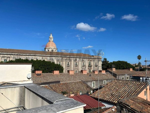 casa indipendente in vendita a Catania in zona Centro Storico
