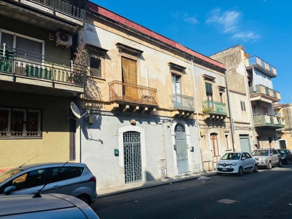 appartamento in vendita a Catania in zona Picanello
