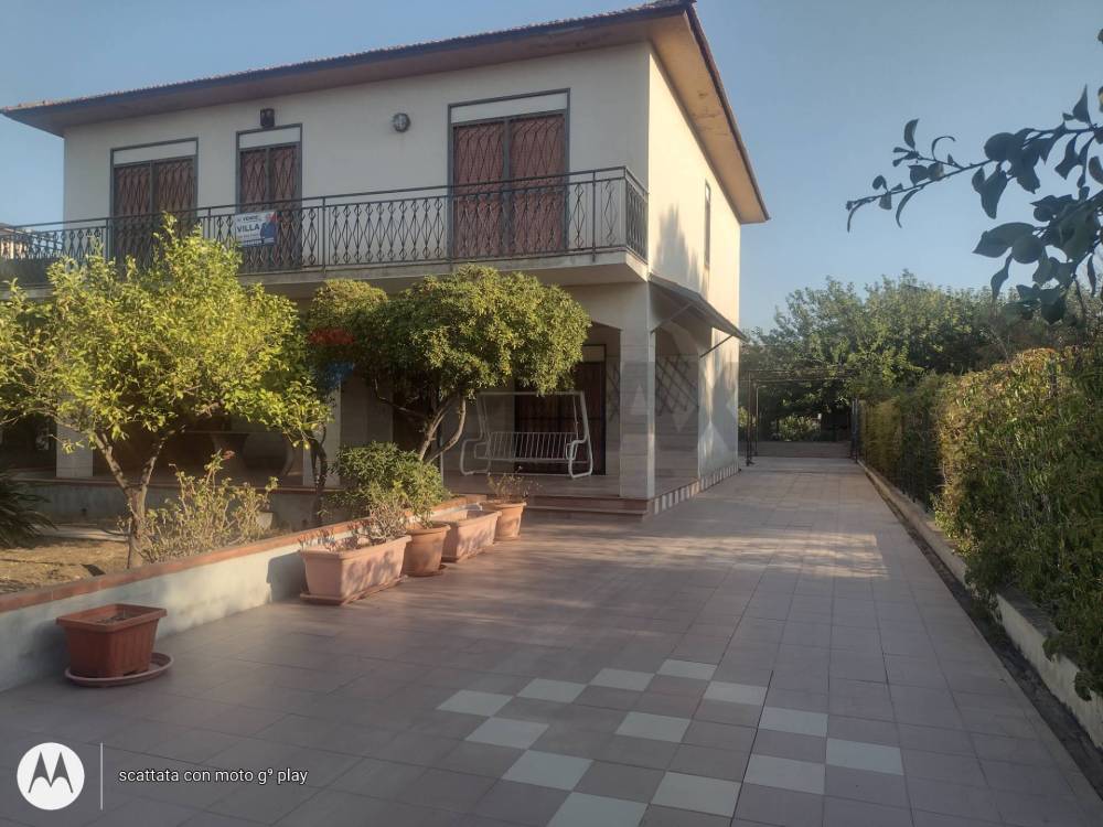 casa indipendente in vendita a Catania in zona Villaggio Delfino-Vaccarizzo