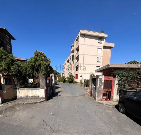 appartamento in vendita a Catania in zona Canalicchio