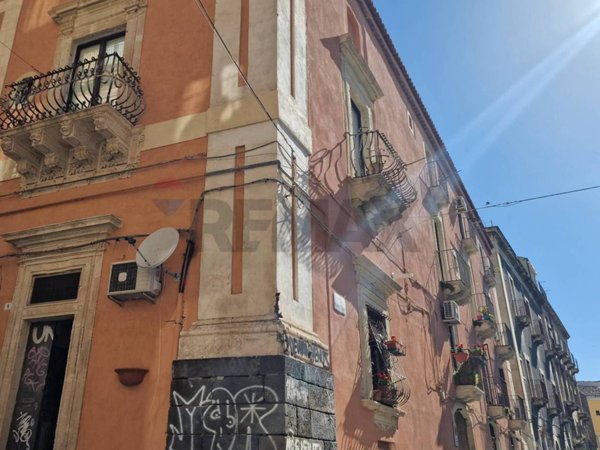 appartamento in vendita a Catania in zona Centro Storico
