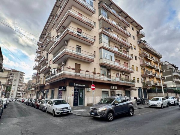 appartamento in vendita a Catania in zona Picanello