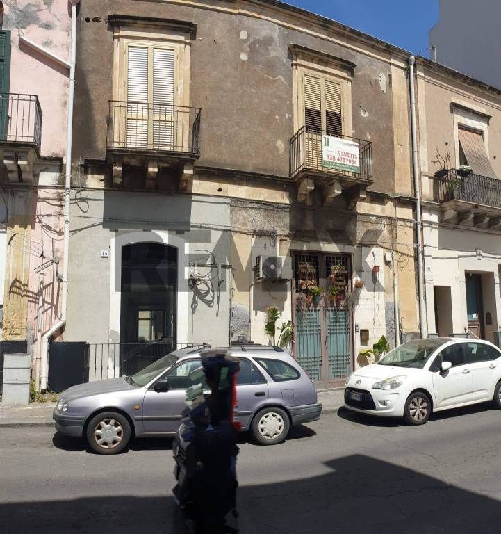 appartamento in vendita a Catania in zona Ognina