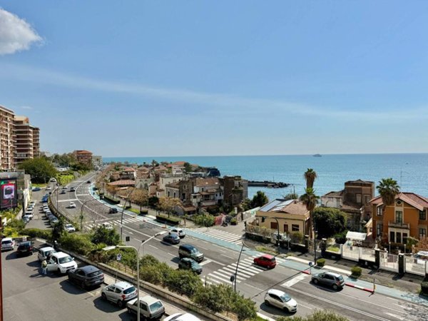 appartamento in vendita a Catania in zona Ognina