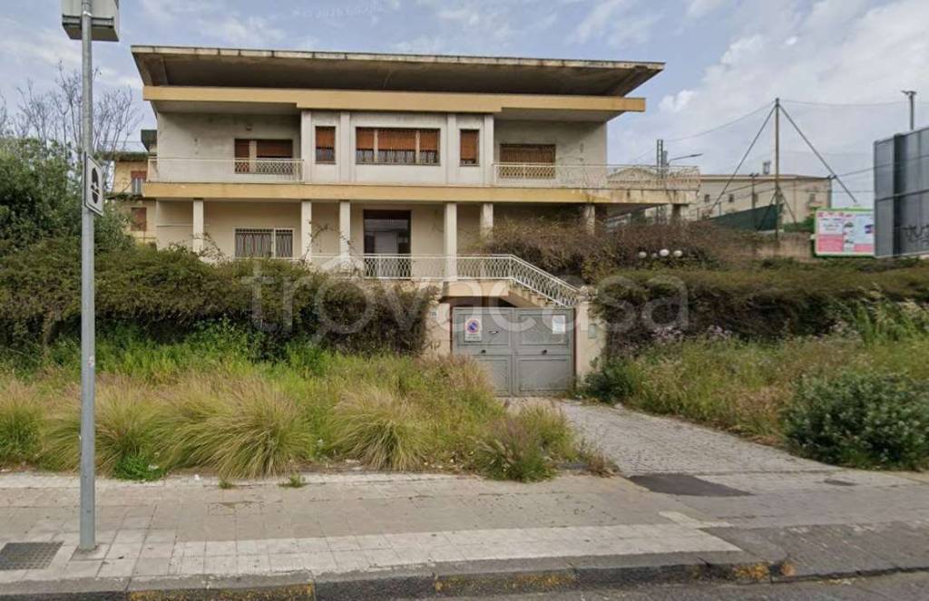 casa indipendente in vendita a Catania