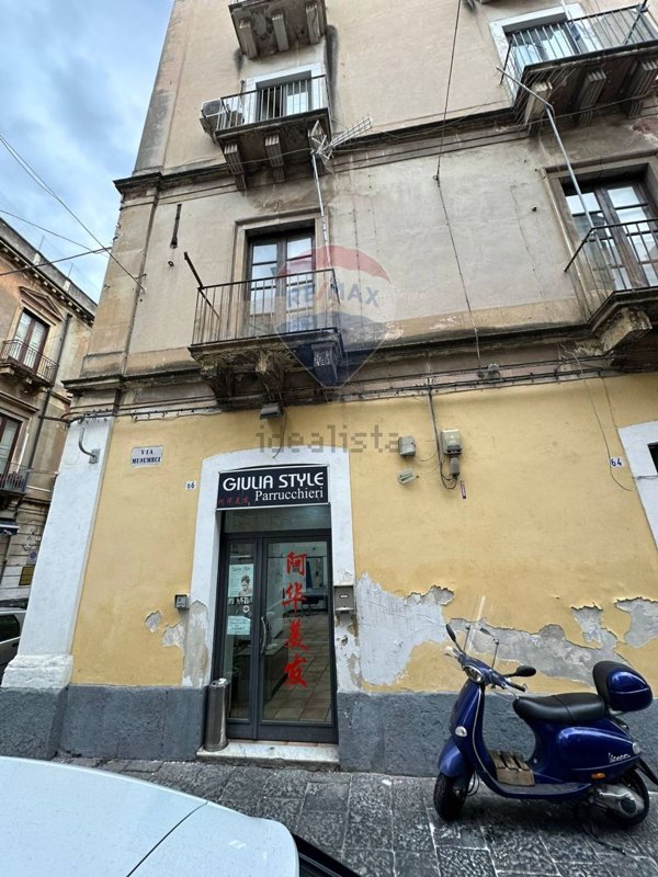 locale commerciale in vendita a Catania in zona Centro Storico