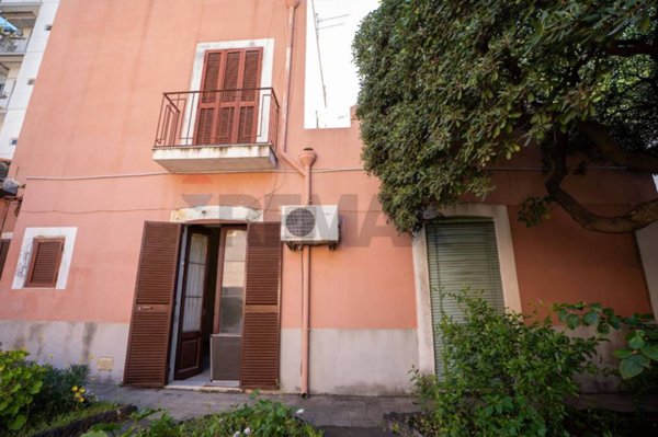 casa indipendente in vendita a Catania in zona Centro Storico