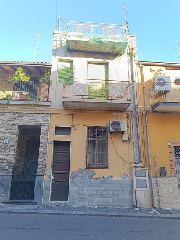 casa indipendente in vendita a Catania in zona Canalicchio