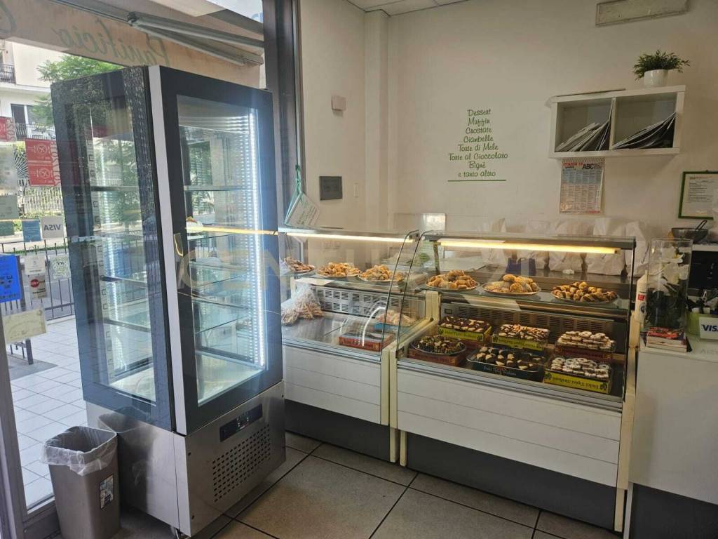 negozio in vendita a Catania in zona Villaggio Dusmet