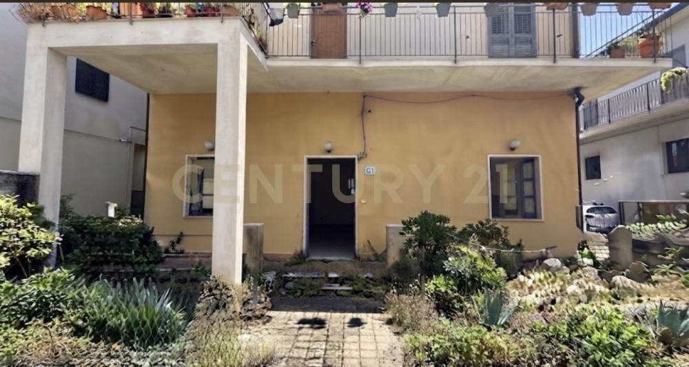 casa indipendente in vendita a Catania