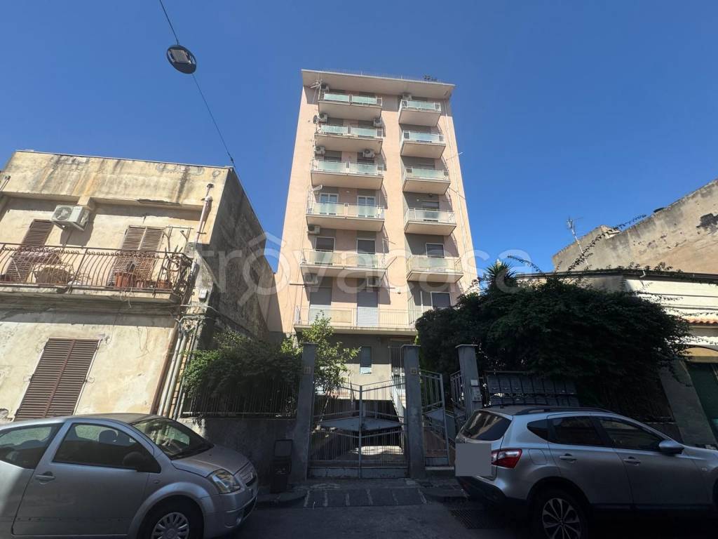 appartamento in vendita a Catania in zona Cibali