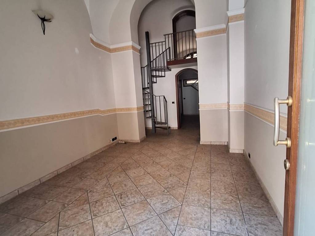 negozio in vendita a Catania in zona Borgo Sant'Agata