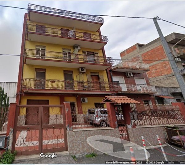 appartamento in vendita a Catania in zona Villaggio Sant'Agata