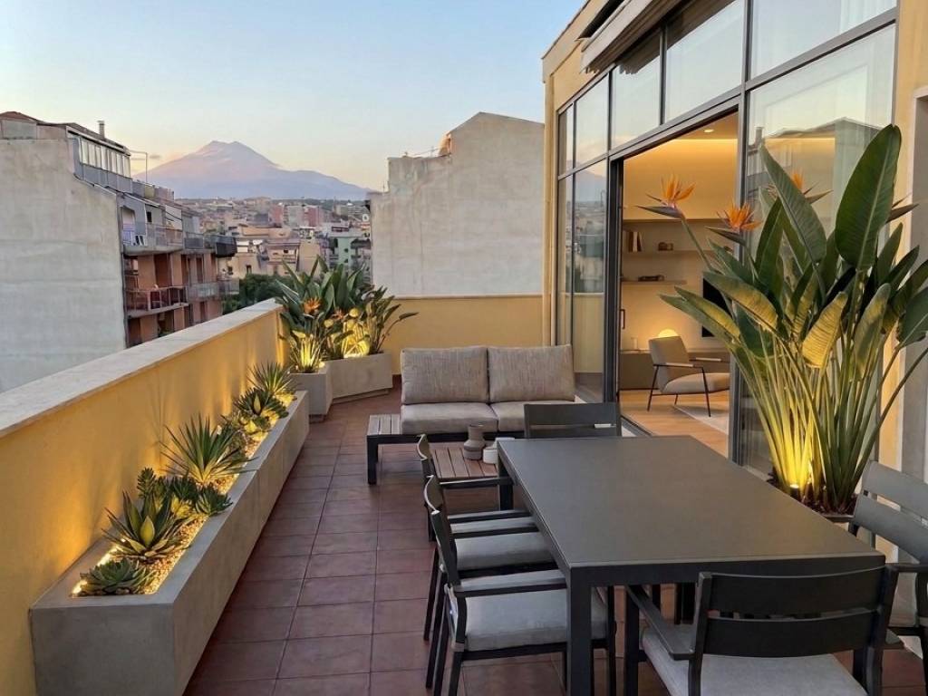 appartamento in vendita a Catania in zona Picanello
