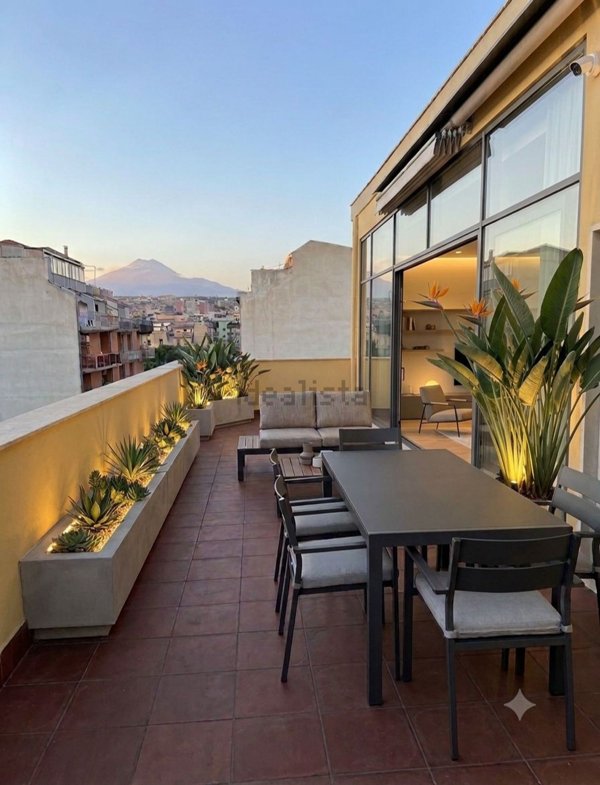 appartamento in vendita a Catania in zona Picanello