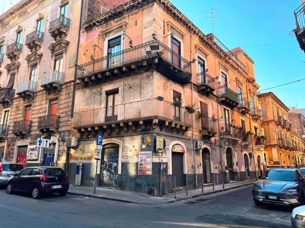 appartamento in vendita a Catania in zona Centro Storico