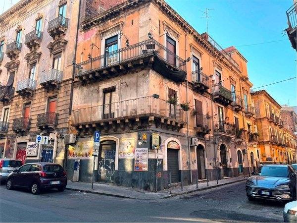 appartamento in vendita a Catania in zona Centro Storico