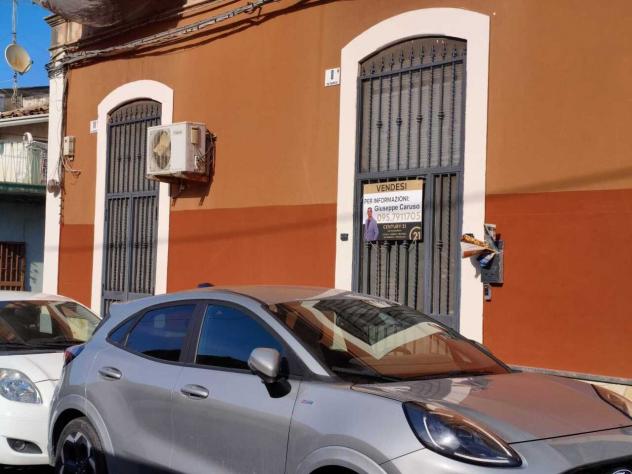 casa indipendente in vendita a Catania in zona Canalicchio