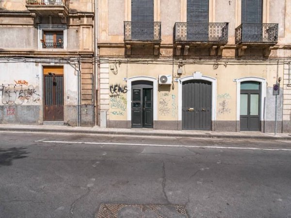 appartamento in vendita a Catania in zona Centro Storico