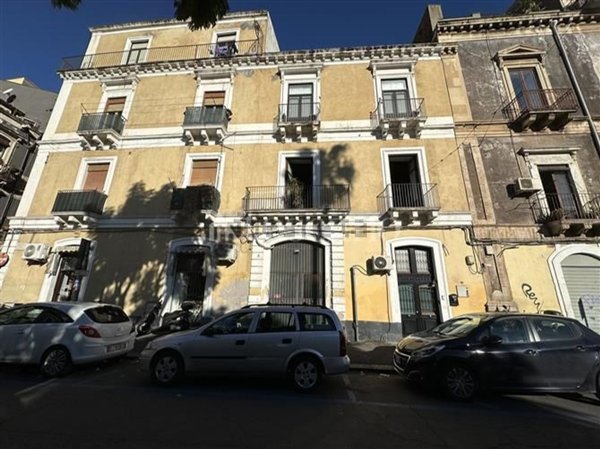 appartamento in vendita a Catania in zona Centro Storico