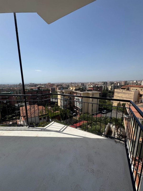 appartamento in vendita a Catania in zona Canalicchio