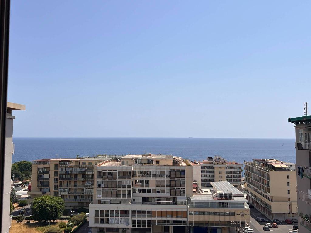 appartamento in vendita a Catania in zona Ognina