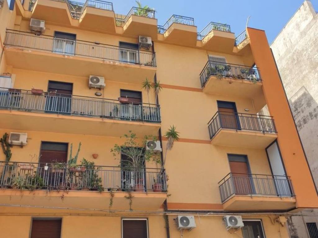 appartamento in vendita a Catania in zona Centro Storico