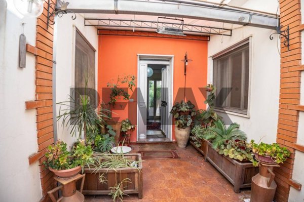 casa indipendente in vendita a Catania