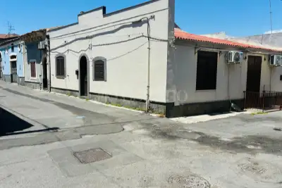 casa indipendente in vendita a Catania in zona Ognina