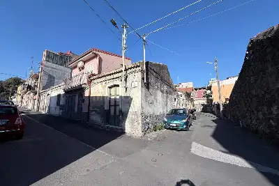casa indipendente in vendita a Catania