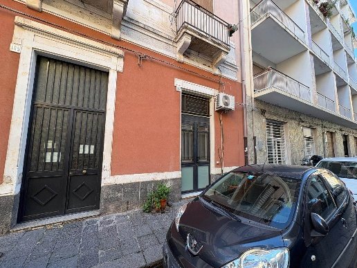 casa semindipendente in vendita a Catania