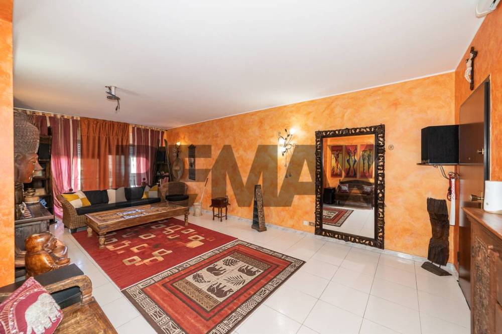 appartamento in vendita a Catania in zona Villaggio Sant'Agata