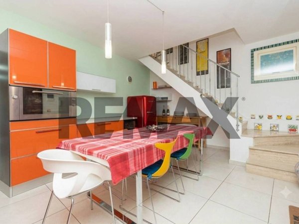 casa indipendente in vendita a Catania in zona Centro Storico