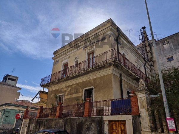 casa indipendente in vendita a Catania in zona Picanello