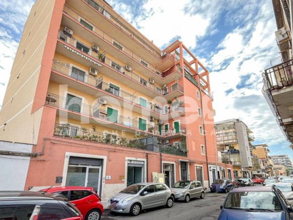 appartamento in vendita a Catania in zona Picanello