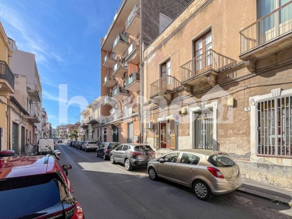 appartamento in vendita a Catania in zona Picanello