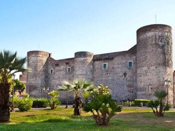 appartamento in vendita a Catania in zona Centro Storico