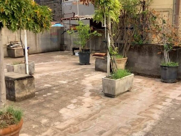 casa indipendente in vendita a Catania